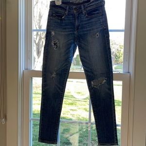 American Eagle Super Skinny Size 2 Jeans